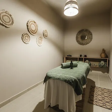 Infinity Hotel 3*